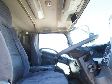 いすゞ フォワード ウイング車 中型 TKG-FRR90T2 年式 H27[写真27]