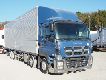 いすゞ ギガ ウイング車 大型 QKG-CYJ77A 年式 H28[写真04]