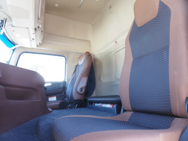 日野 プロフィア ウイング車 大型 2DG-FW1AHG 年式 H30[写真41]