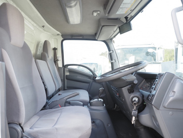 いすゞ エルフ バン車 小型 TRG-NPR85AN 年式 H29[写真19]
