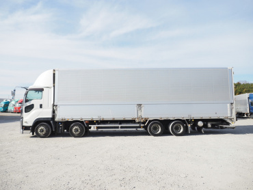 いすゞ ギガ ウイング車 大型 2PG-CYJ77CA 年式 H29[写真15]