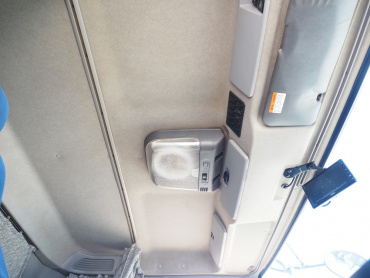 いすゞ ギガ 冷凍ウイング 大型 QKG-CYJ77A 年式 H27[写真40]