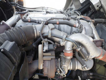 いすゞ ギガ 冷凍ウイング 大型 QKG-CYJ77A 年式 H27[写真49]