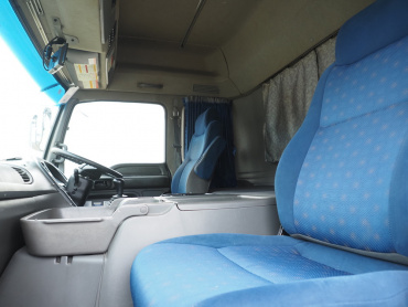 いすゞ ギガ ウイング車 大型 QKG-CYJ77A 年式 H27[写真39]