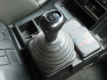 いすゞ ギガ ウイング車 大型 QKG-CYJ77A 年式 H27[写真33]