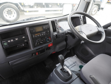 いすゞ エルフ 冷凍バン 小型 TKG-NLR85AN 年式 H26[写真23]