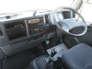 いすゞ フォワード ウイング車 中型 TKG-FRR90T2 年式 H27[写真36]