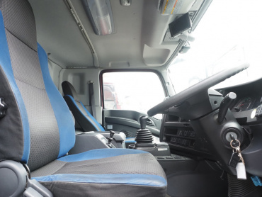 いすゞ ギガ ウイング車 大型 QPG-CYJ77B 年式 H28[写真31]