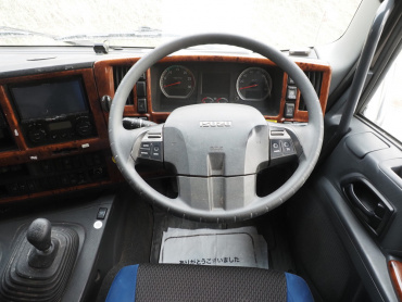 いすゞ ギガ ウイング車 大型 QKG-CYJ77B 年式 H29[写真35]