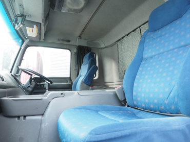 いすゞ ギガ ウイング車 大型 QKG-CYJ77A 年式 H28[写真38]