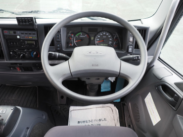 いすゞ フォワード バン車 中型 2RG-FRR90S1 年式 H30[写真22]