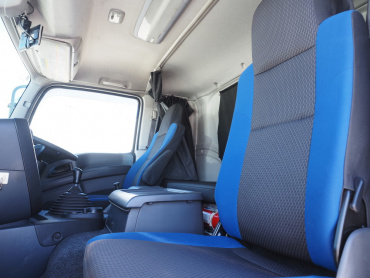 いすゞ ギガ ウイング車 大型 2PG-CYJ77C 年式 R1[写真43]