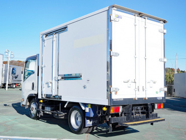 いすゞ エルフ 冷凍バン 小型 TKG-NMS85AN 年式 H29[写真06]