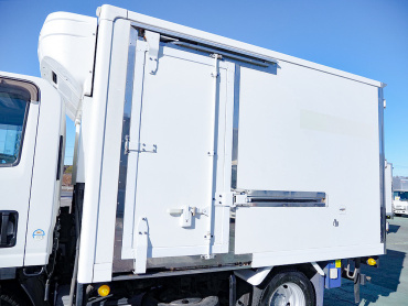 いすゞ エルフ 冷凍バン 小型 TKG-NMS85AN 年式 H29[写真11]