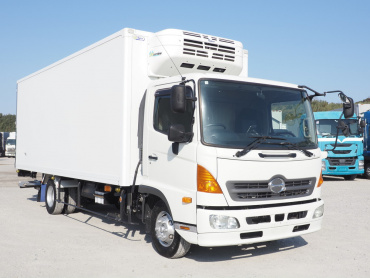 日野 レンジャー 冷凍バン 中型 TKG-FC9JKAG 年式 H26[写真03]