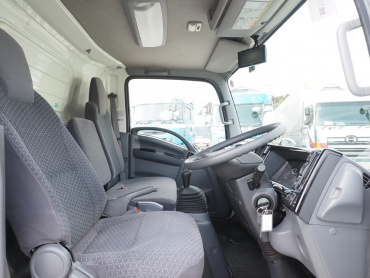 いすゞ エルフ バン車 小型 TRG-NPR85AN 年式 H30[写真21]