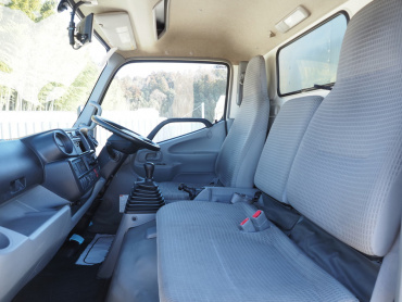 日野 デュトロ バン車 小型 TKG-XZU655M 年式 H26[写真28]
