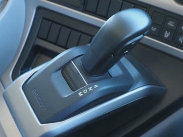 UDトラックス クオン ウイング車 大型 2PG-CG4FA 年式 R6[写真37]