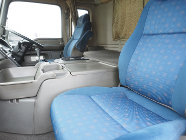 いすゞ  冷凍バン 大型 QKG-CYL77A 年式 H25[写真33]