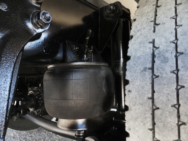 いすゞ フォワード 冷凍バン 中型 TKG-FRR90T2 年式 H28[写真37]