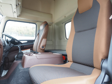 日野 レンジャー ウイング車 中型 2PG-FD2ABG 年式 H30[写真44]