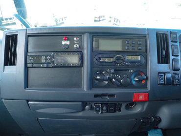 いすゞ エルフ 冷凍バン 小型 TPG-NMR85AN 年式 H28[写真31]