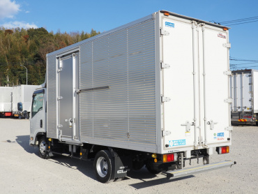 いすゞ エルフ バン車 小型 TRG-NLR85AN 年式 R1[写真06]