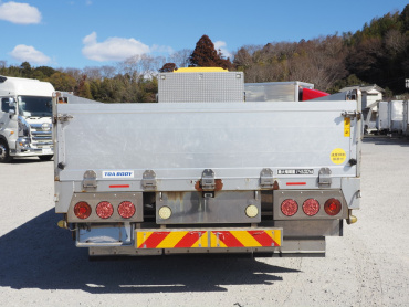 いすゞ ギガ 平ボディ 大型 QKG-CYJ77B 年式 H28[写真07]