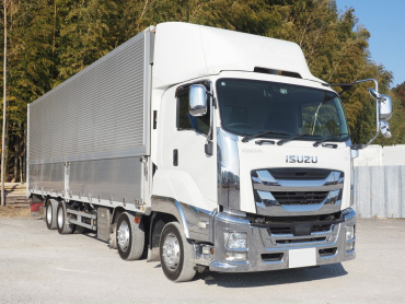 いすゞ ギガ ウイング車 大型 QKG-CYJ77B 年式 H29[写真04]