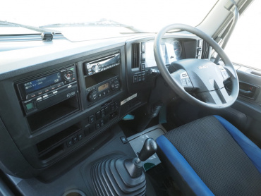 いすゞ ギガ ウイング車 大型 QKG-CYJ77B 年式 H29[写真34]