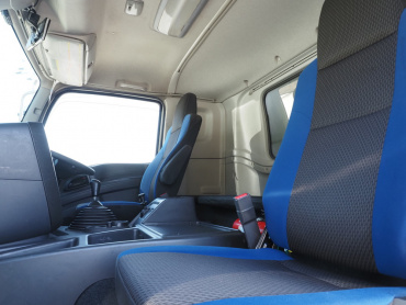 いすゞ ギガ ウイング車 大型 QKG-CYJ77B 年式 H29[写真41]