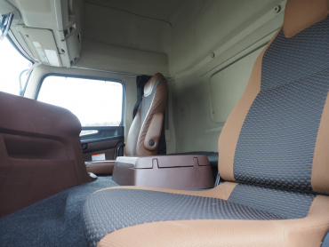 日野 プロフィア ウイング車 大型 2DG-FW1AHG 年式 R1[写真36]