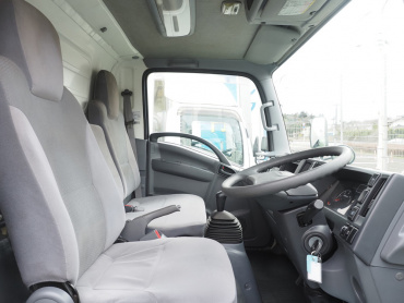 いすゞ エルフ バン車 小型 TPG-NLR85A 年式 H27[写真19]