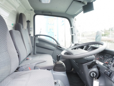 いすゞ エルフ バン車 小型 TRG-NLR85AN 年式 R1[写真18]