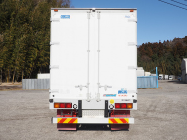 いすゞ ギガ ウイング車 大型 QKG-CYL77B 年式 H28[写真06]