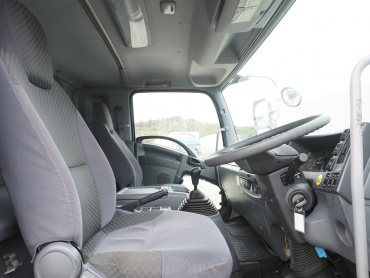 いすゞ フォワード 平ボディ 中型 TKG-FRR90S2 年式 H27[写真23]