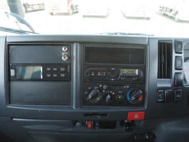 いすゞ エルフ 冷凍バン 小型 TPG-NLR85AN 年式 H28[写真24]