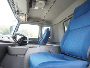いすゞ ギガ ウイング車 大型 QKG-CYJ77A 年式 H26[写真35]