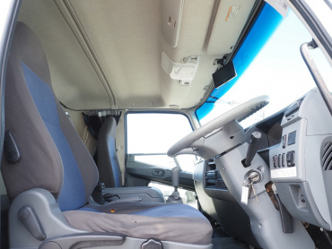三菱ふそう ファイター ウイング車 中型 TKG-FK64F 年式 H28[写真30]