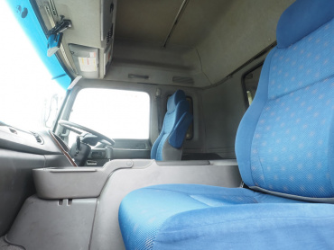 いすゞ ギガ ウイング車 大型 QKG-CYJ77A 年式 H26[写真46]