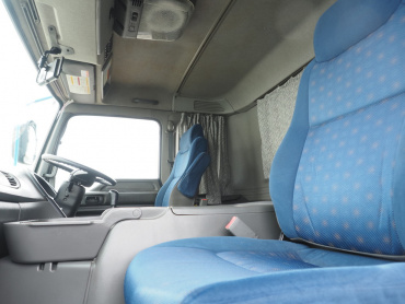 いすゞ ギガ ウイング車 大型 QKG-CYJ77A 年式 H27[写真36]