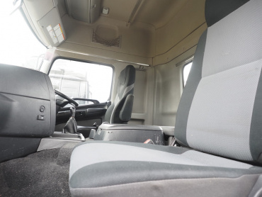 日野 プロフィア トラクタ 大型 QPG-SH1EDDG 年式 H27[写真27]