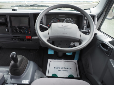 いすゞ エルフ バン車 小型 TRG-NPR85AN 年式 H28[写真23]