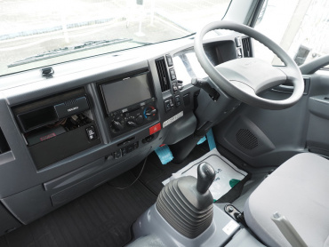 いすゞ エルフ バン車 小型 TRG-NPR85AN 年式 H28[写真24]
