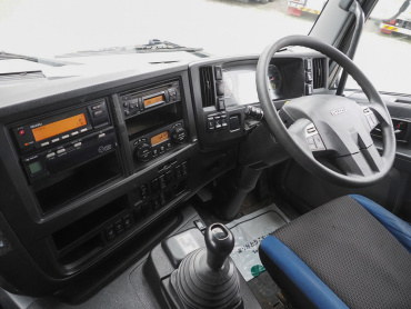 いすゞ ギガ ウイング車 大型 QPG-CYJ77B 年式 H28[写真23]