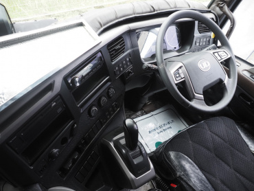UDトラックス クオン トラクタ 大型 2PG-GK5AAB 年式 R1[写真25]