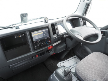 いすゞ エルフ バン車 小型 TPG-NMS85AN 年式 H30[写真19]