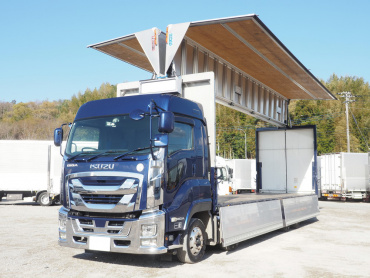 いすゞ ギガ ウイング車 大型 2PG-CYJ77C 年式 R1[写真03]