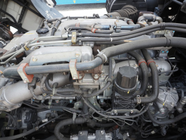 いすゞ ギガ 冷凍バン 大型 QPG-CYJ77B 年式 H28[写真38]