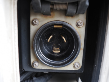 いすゞ ギガ 冷凍バン 大型 QPG-CYJ77B 年式 H28[写真14]